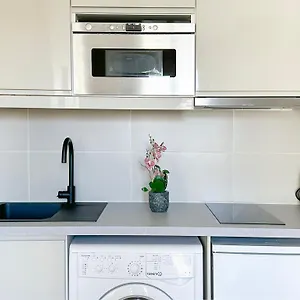 - Buttes Chaumont's Park -entire Flats Apartment Paris