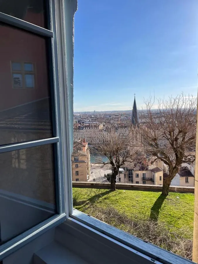 Ferienwohnung Les Jardins Du Gourguillon Lyon Apartment