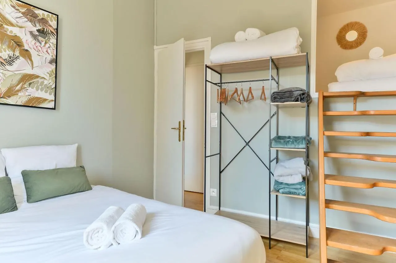 Ferienwohnung Les Jardins Du Gourguillon Lyon Apartment
