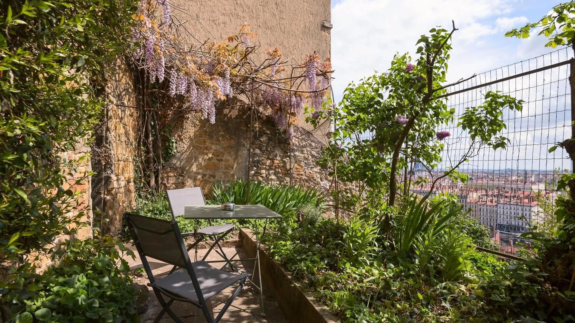 Les Jardins Du Gourguillon Apartment Lyon